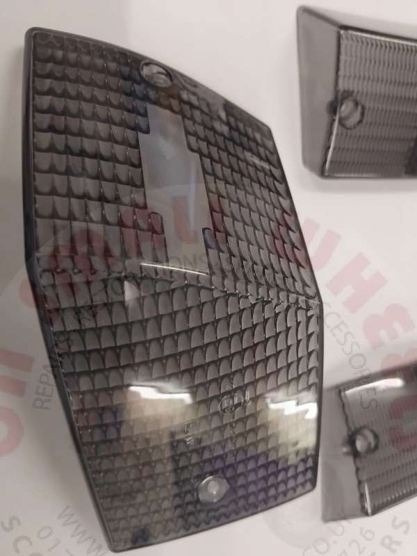 Vespa PX 125 150 200 T5 LML Italian Tinted Smoked Indicator Lens Set - Image 3