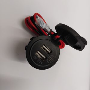 Vespa GTS GTV PX Lambretta 12v Waterproof Power Plug Sat Nav Phone Charger USB