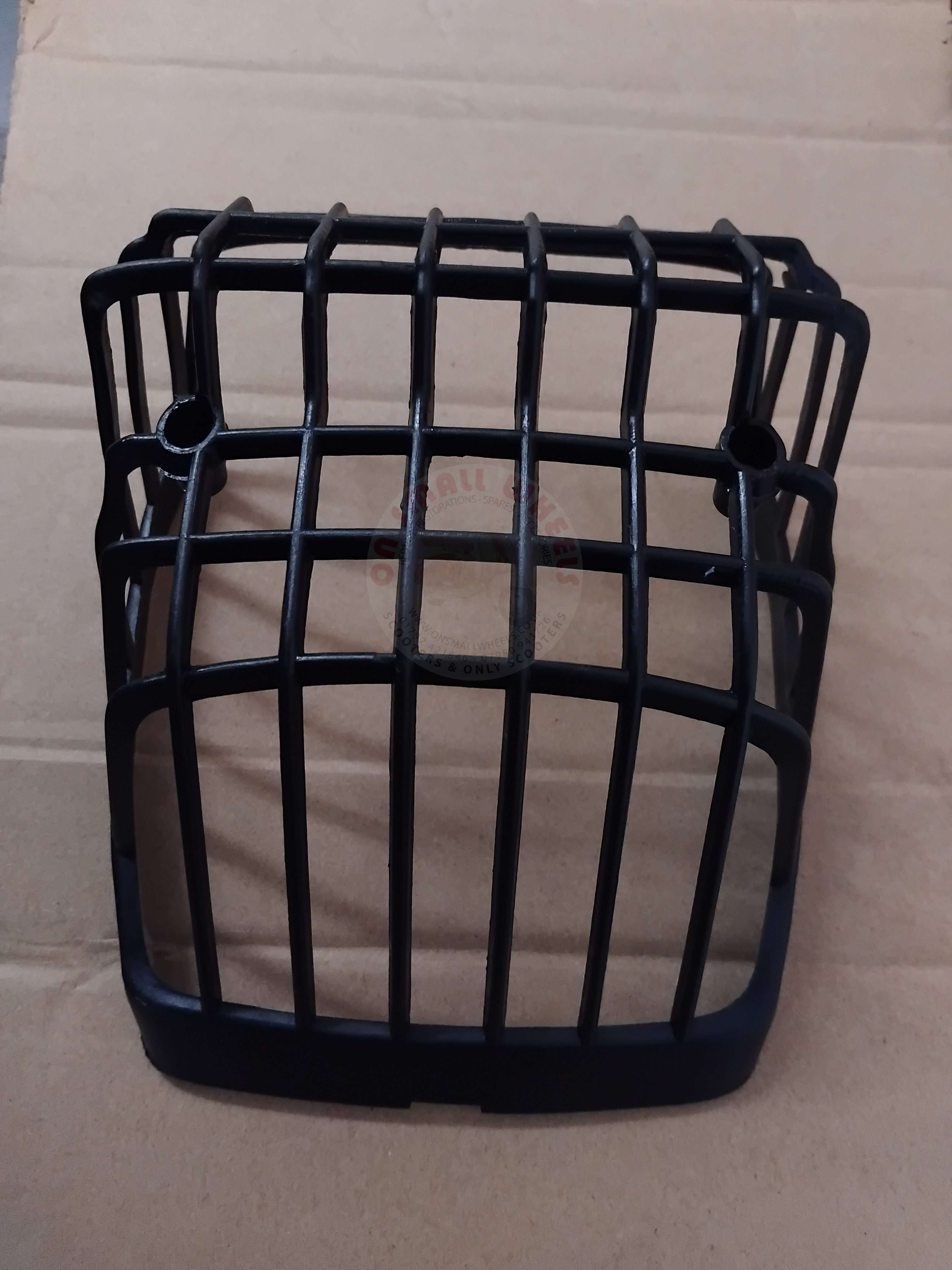 Rear Light Grill N.O.S - Image 3